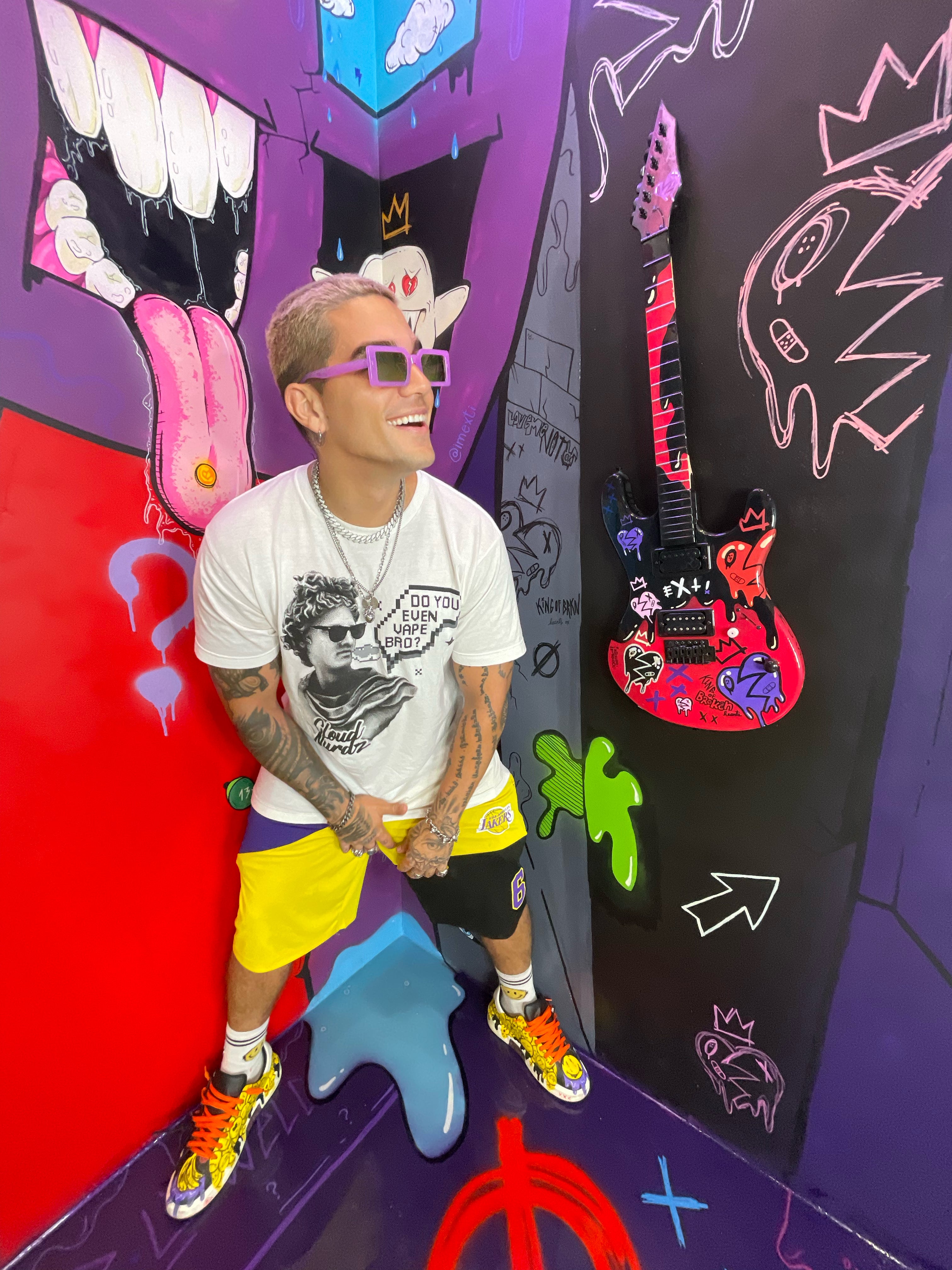 The Original Selfie Museum features a special custom immersive space designed and hand painted by EXTi.