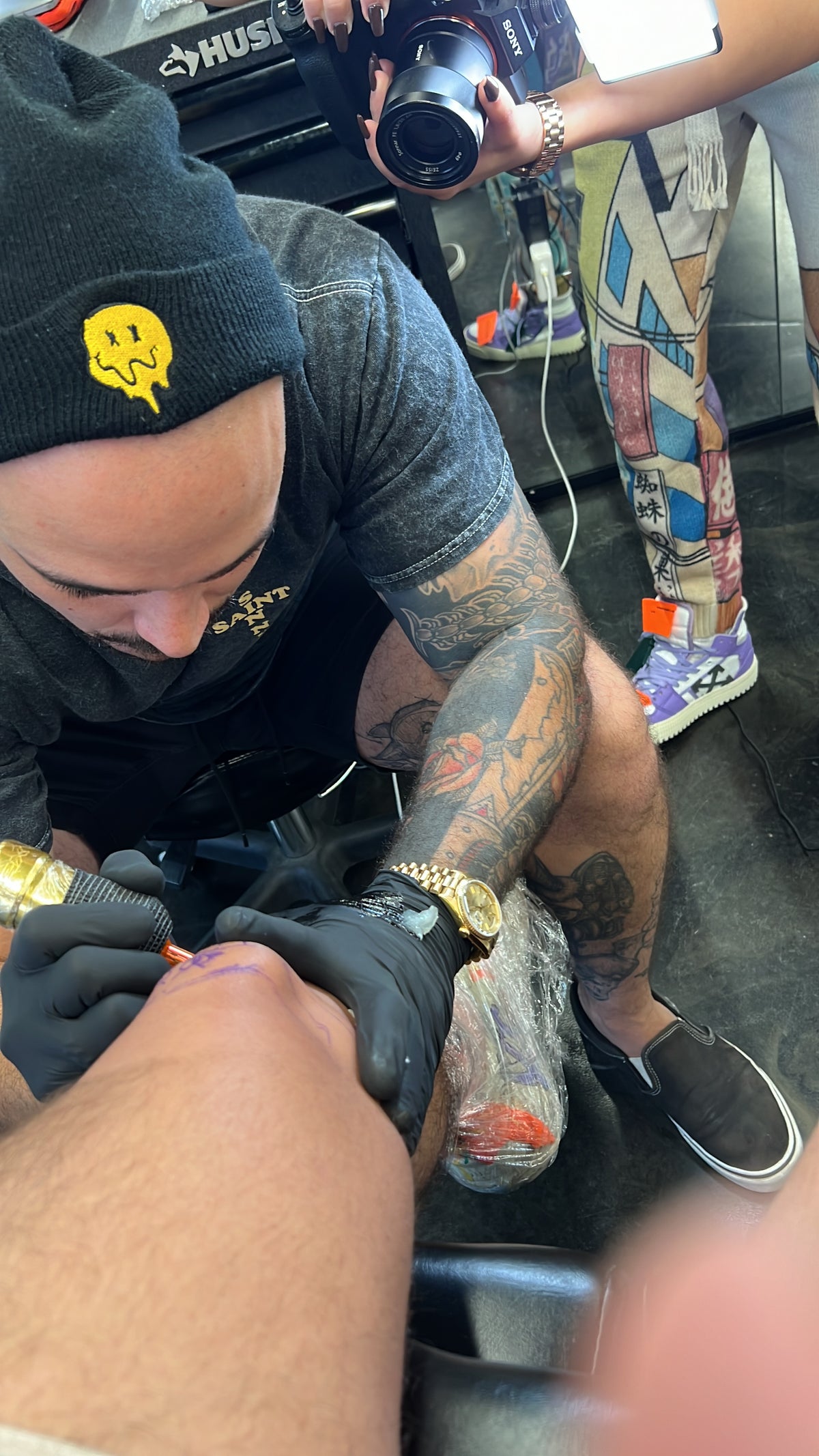 The “House of a Thousand Roses”, Chris Nuñez tattoo shop, features EXTi original art works as stencils for customers to get it tattooed.