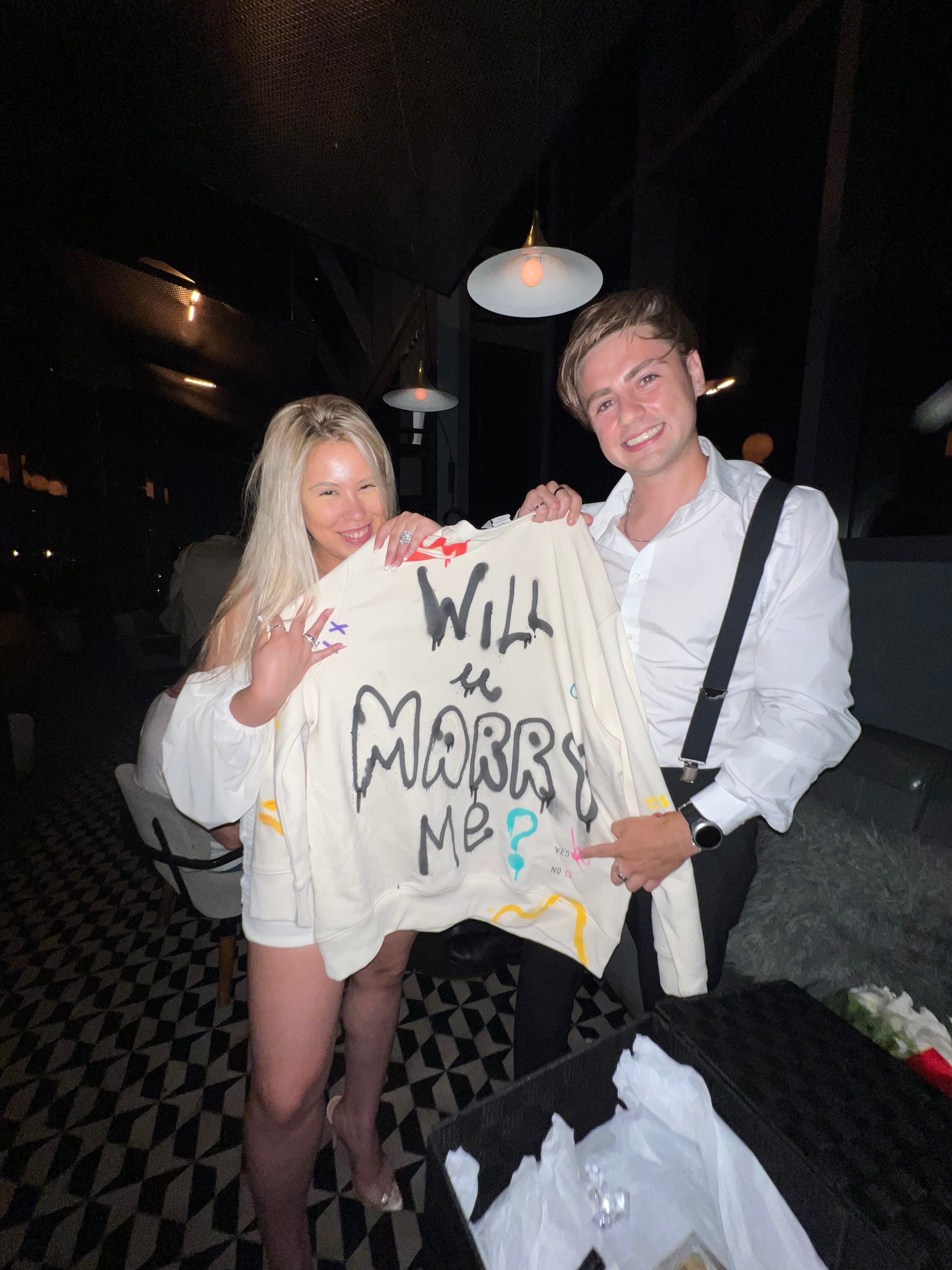Wedding proposal with an exclusive custom made t shirt by EXTi.