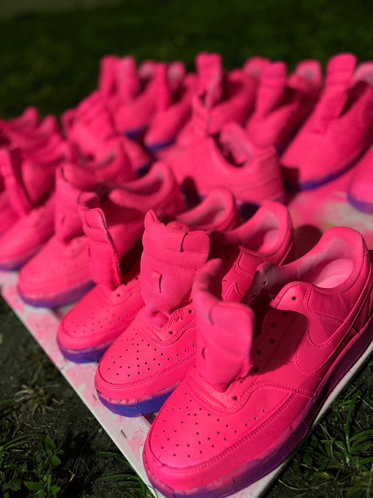 Sneaker head artist EXTi hand crafted all the sneakers for the new “Despacito” super star Luis Fonsi’s new music video “Buenos Aires”.