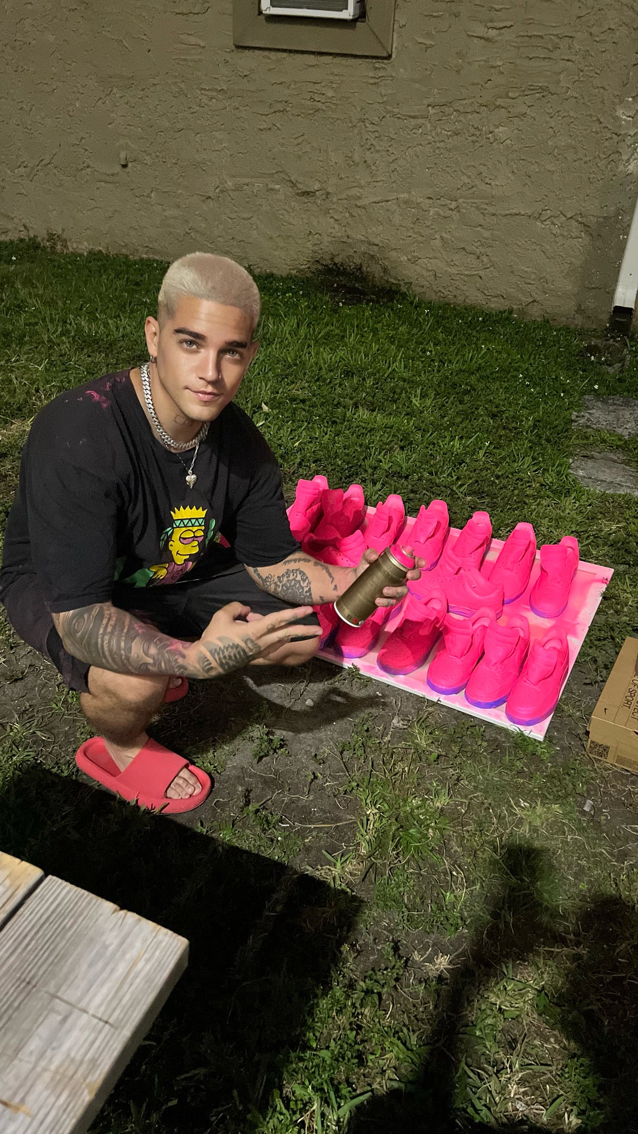 Sneaker head artist EXTi hand crafted all the sneakers for the new “Despacito” super star Luis Fonsi’s new music video “Buenos Aires”.