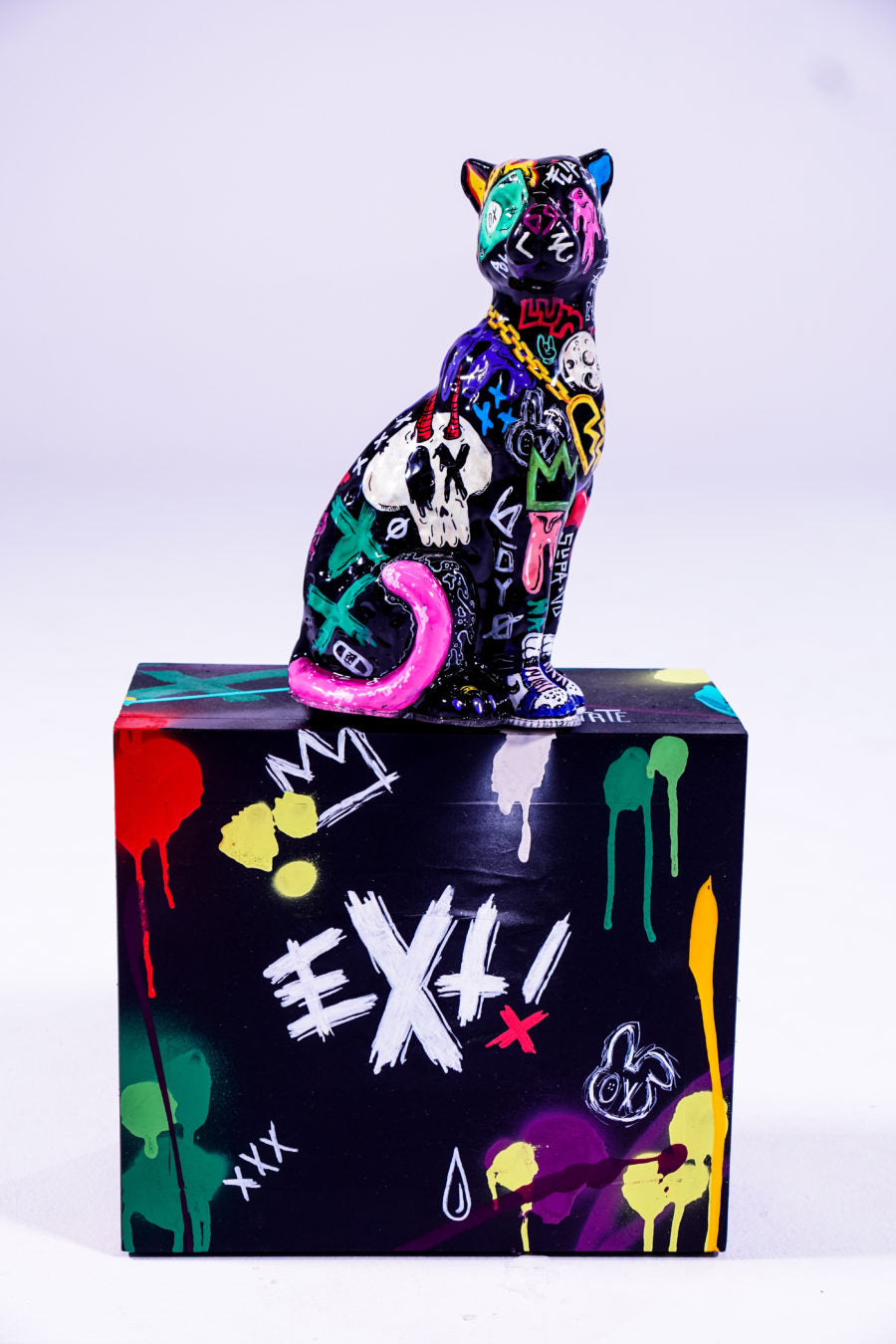 Colombian star GOYO gets a special black panther handmade by EXTi.-