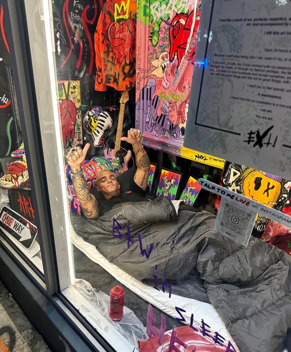 “I’M ART” a REAL art installation by EXTi, storming Miami Art Basel 2023.
